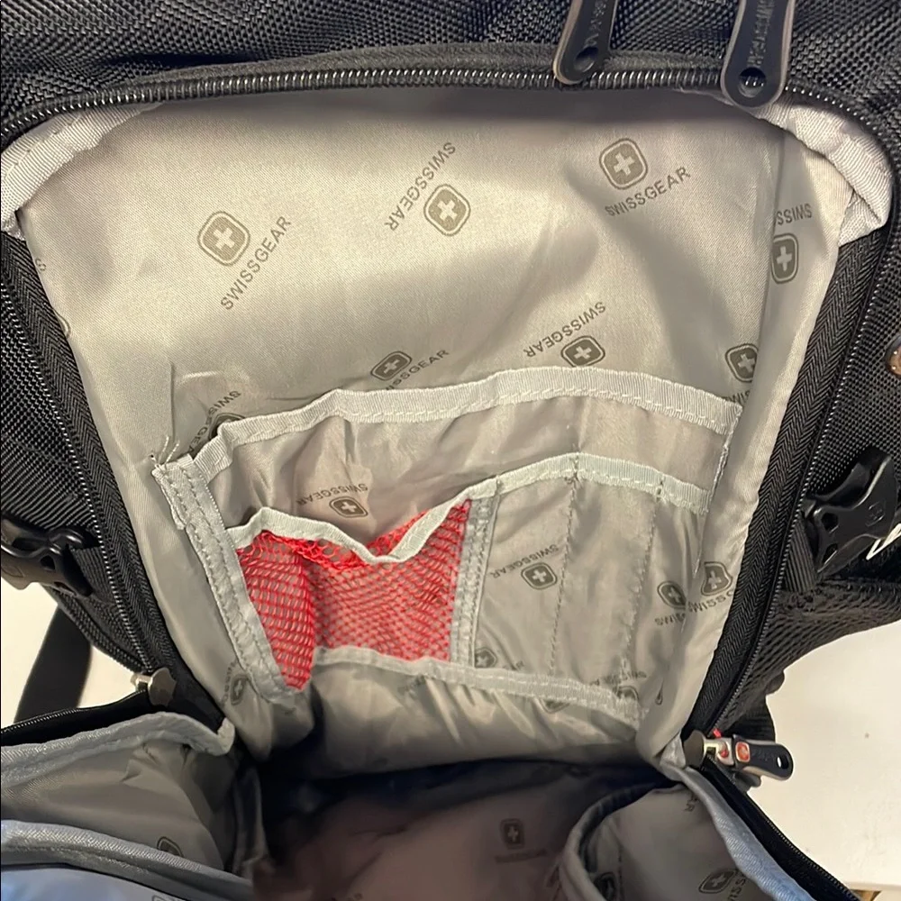 SwissGear Black Backpack with Padded Straps and Multiple Compartments